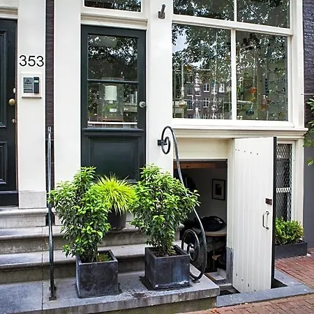 No 351 On The Canal Bed & Breakfast