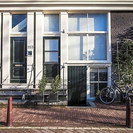 Bed & Breakfast No 351 On The Canal Amsterdam