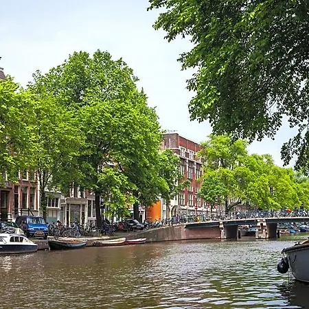 No 351 On The Canal