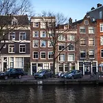 No 351 On The Canal 3*