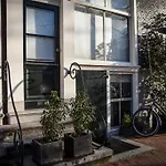 No 351 On The Canal 3* Amszterdam