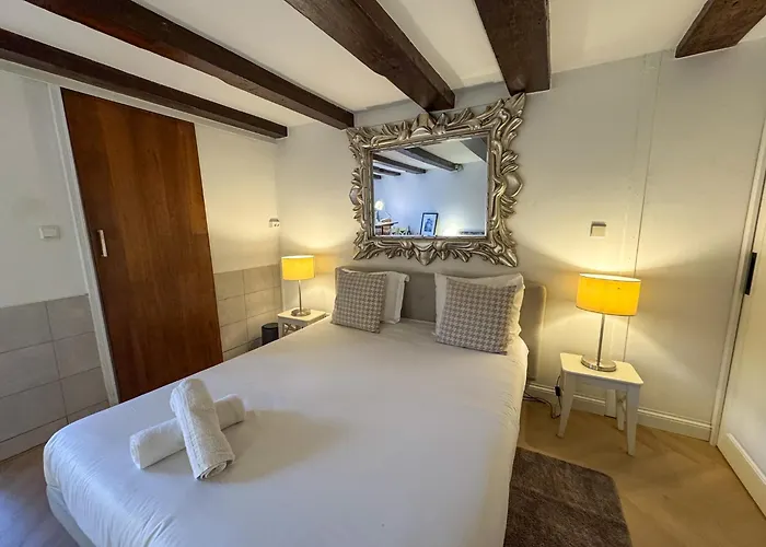 Singel Centre فندق مبيت وإفطار 3*